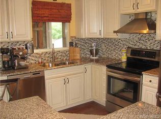 155 Losson Rd, Cheektowaga, NY 14227