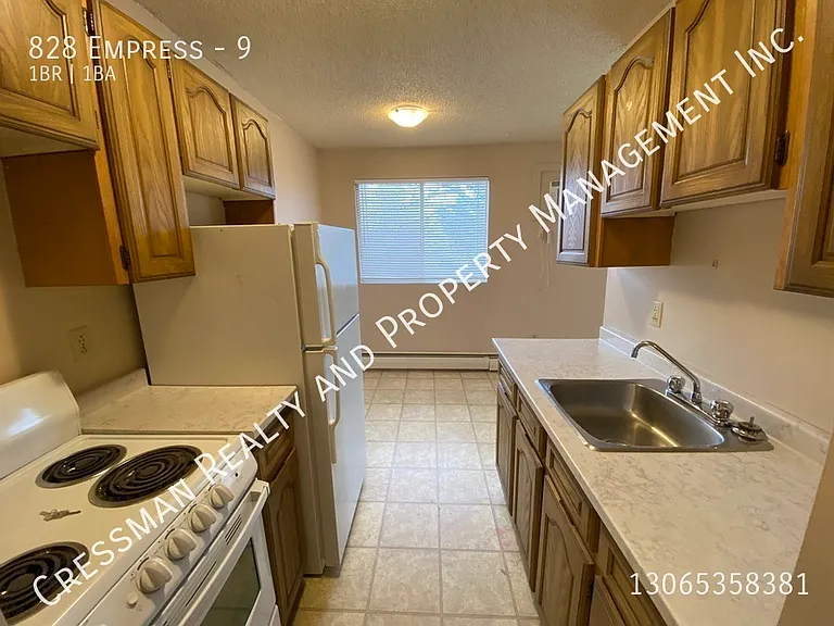 828 Empress St #9 — Photo 3
