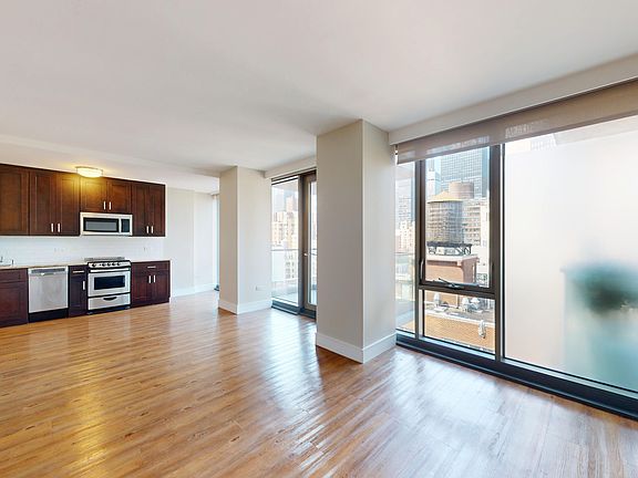 5th image of 237 E 34th St #1405