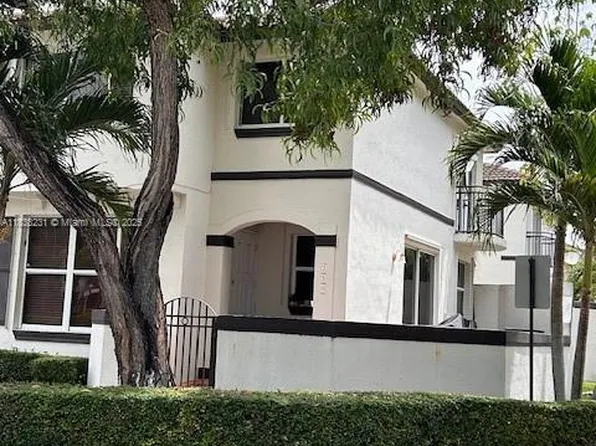 8625 SW 152nd Ave APT 250, Miami, FL 33193
