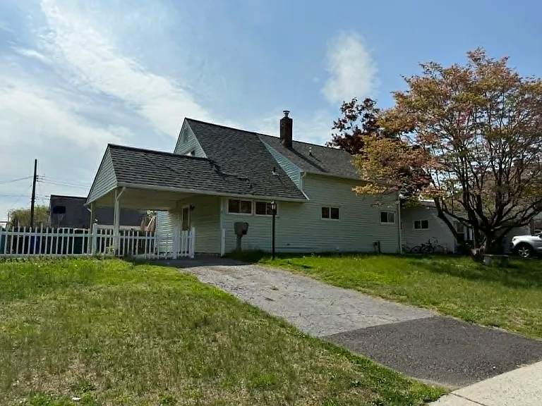 5 Nickelhill Ln — Photo 37