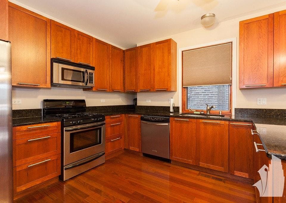 1st image of 1109 N Mozart St #2