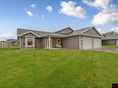 755 Escalade Ln SE, Owatonna, MN, 55060