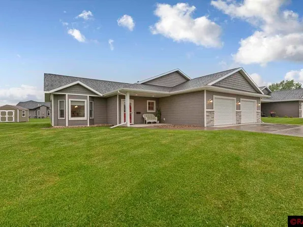 755 Escalade Ln SE, Owatonna, MN 55060