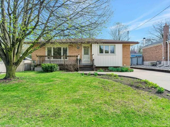 161 Winston Blvd, Cambridge, ON N3C 1M1