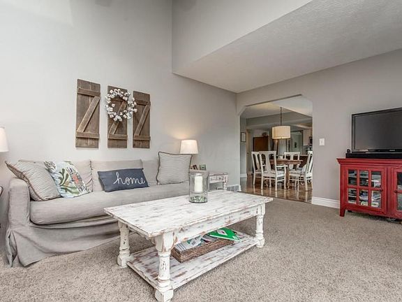 5th image of 11370 Stonecreek Dr NW