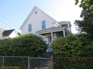 9 North Ave, Sanford, ME 04073