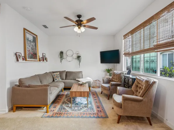 5301 E Commerce Way Unit 53102, Sacramento, CA 95835