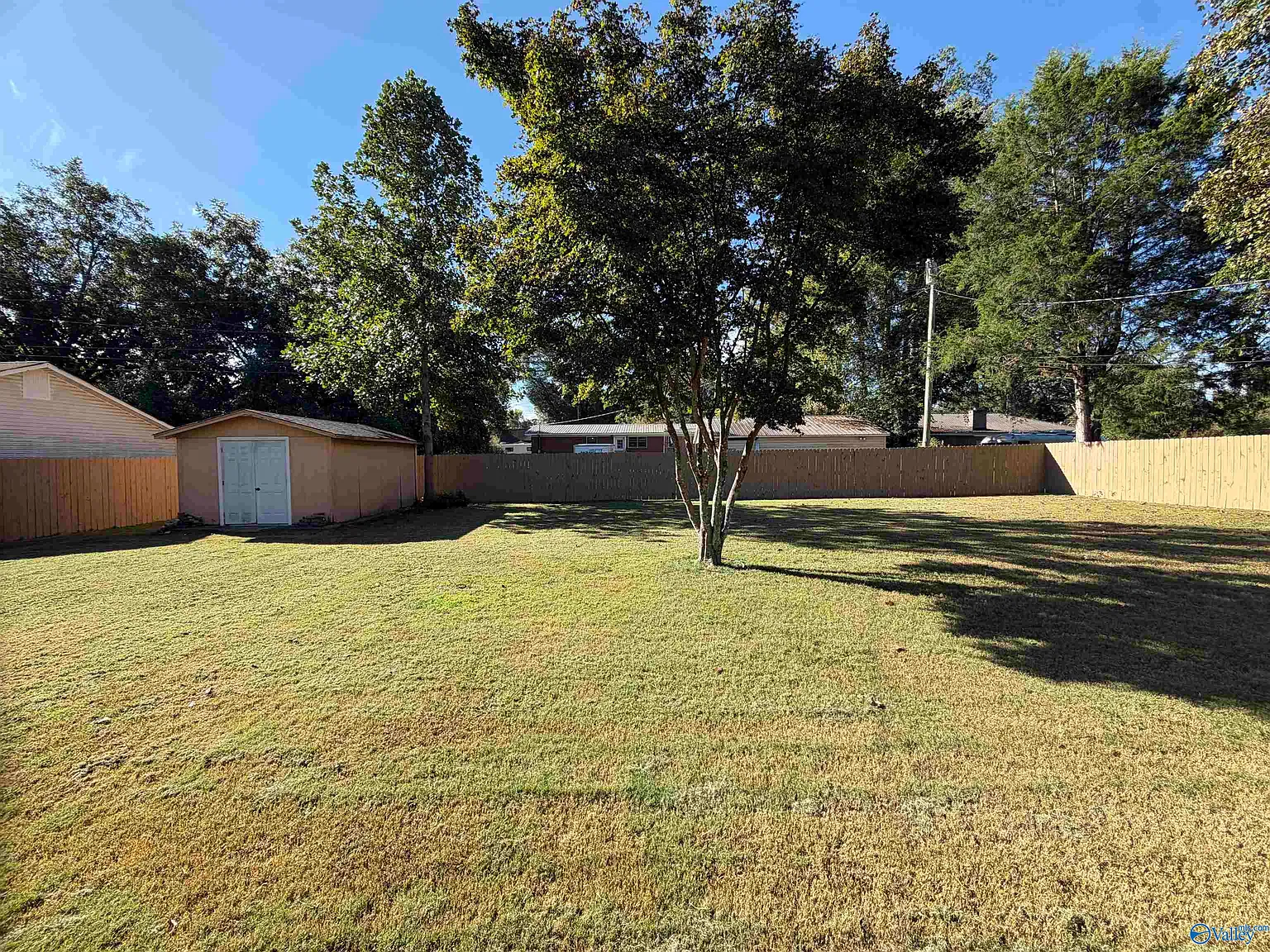 3 bed, 2.0 bath, 1628 sqft, $1,400 — Photo 4