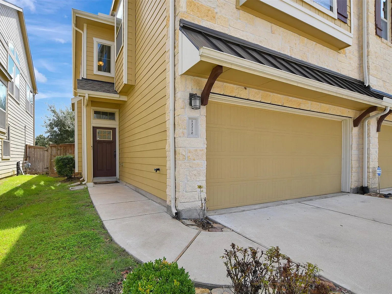 3 bed, 2.5 bath, 1762 sqft, $2,350 — Photo 4