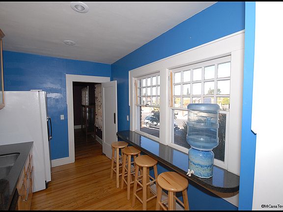 4th image of 2718 N Florence St