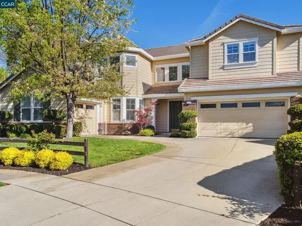 242 Lyon Ct, Danville, CA 94506