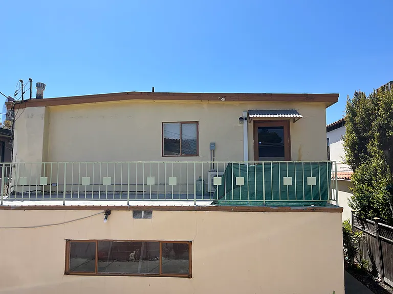 826 Westbourne Dr #F — Photo 22