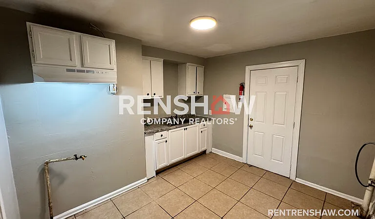 1580 Hugenot St — Photo 4