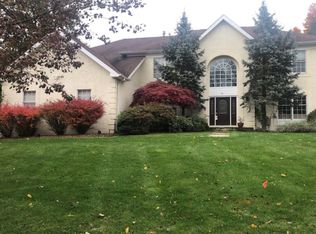 96 Independence Dr, Basking Ridge, NJ 07920