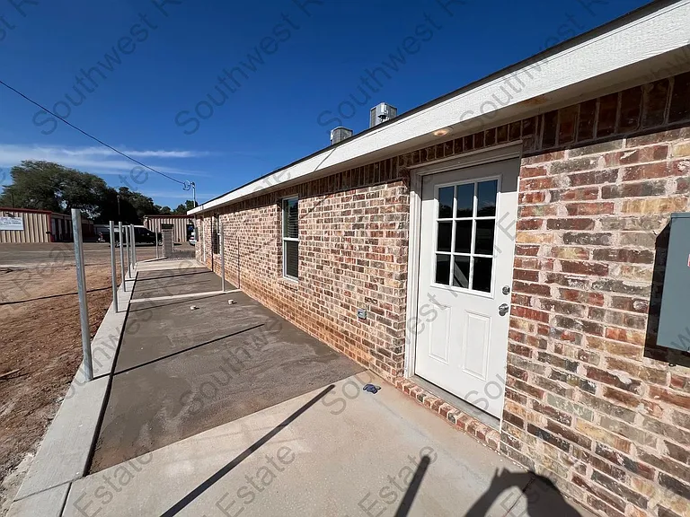 2109 Bobwhite Ct. — Photo 13