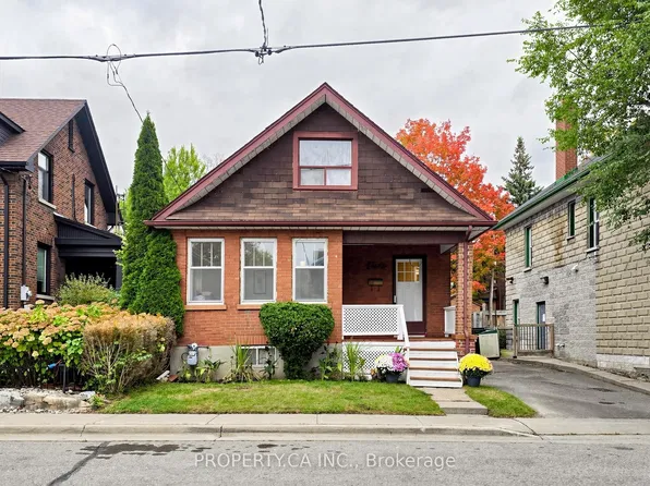 205 Dearborn Ave, Oshawa, ON L1G 4Z3