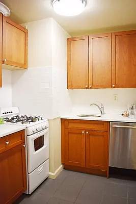 Rented by Bold New York | media 23