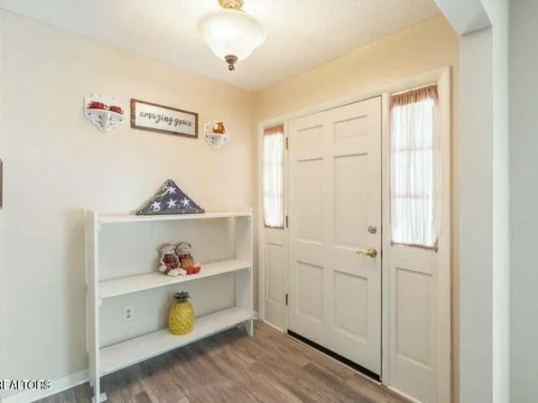 111 McNew Dr, Harriman, TN 37748