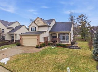 3613 Briarbrooke Ln, Rochester, MI 48306