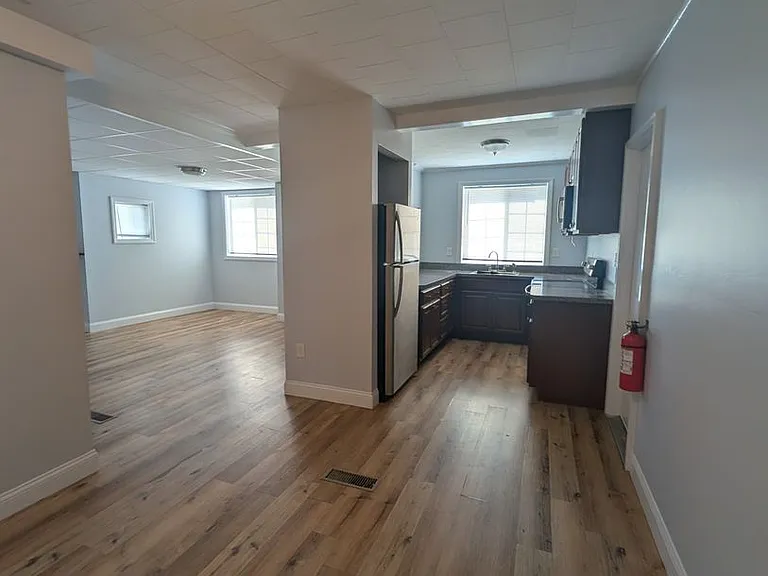 311 N Main St #1F — Photo 3