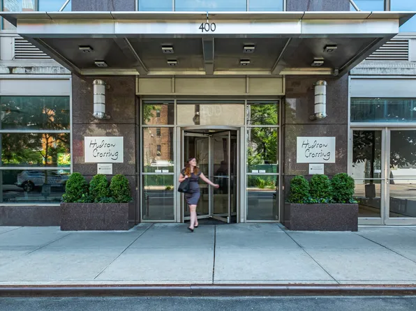 400 West 37th Street image 2 of 69