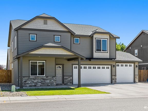 Another front view of the home. >