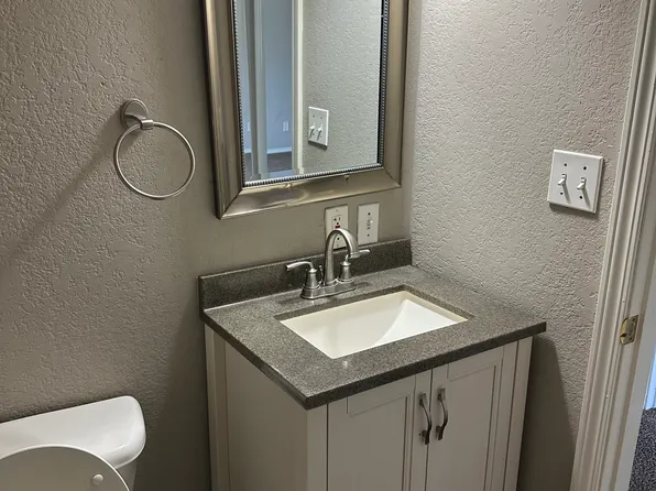 240 S Husband St #2, Stillwater, OK 74074