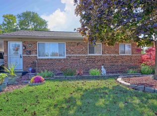 16260 E Eleven Mile Rd, Roseville, MI 48066