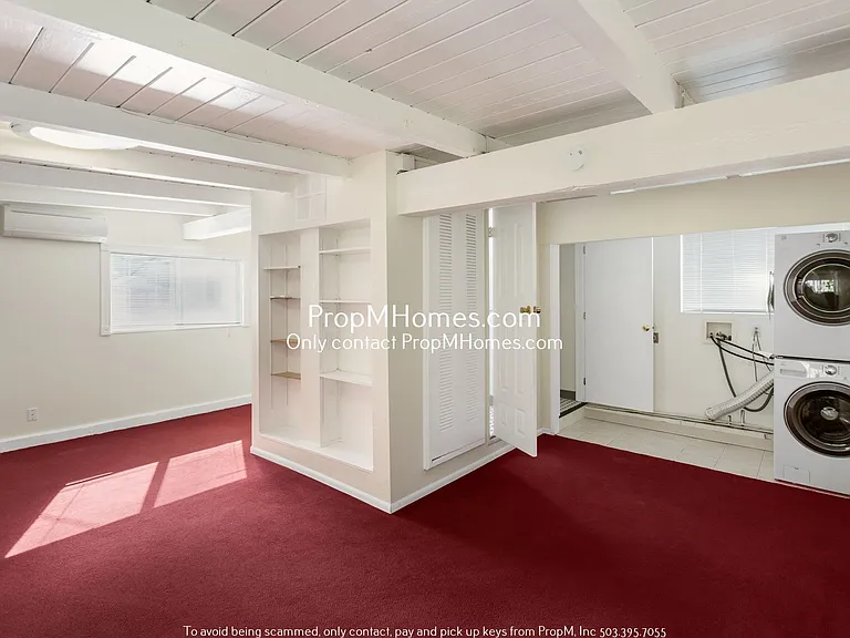 1885 SW Wellington Ave — Photo 16