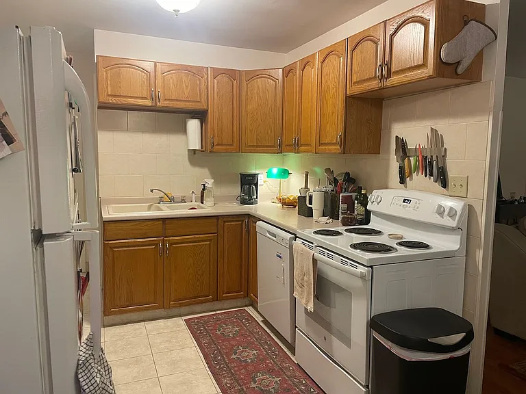 2066 N Oak Ln — Photo 6