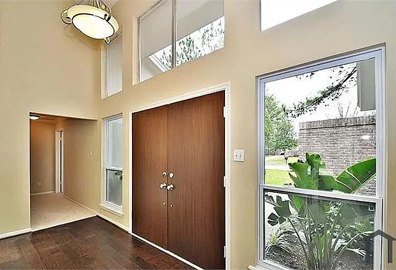 10030 Windriver Dr — Photo 22