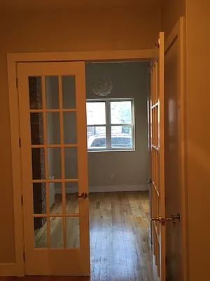 Rented by Metro Prop NY Corp | media 18