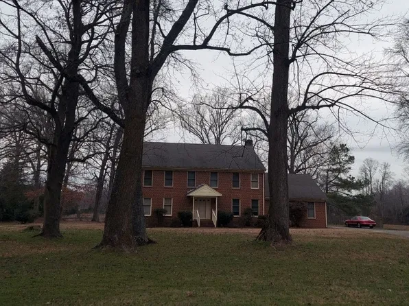 147 Brittany Ln, Suffolk, VA 23435