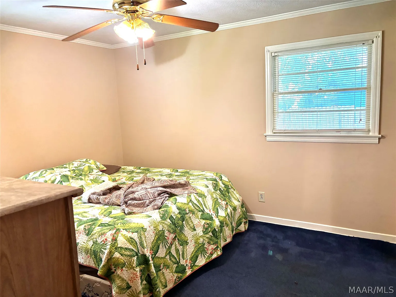 3 bed, 1.0 bath, 1604 sqft, $1,300 — Photo 3