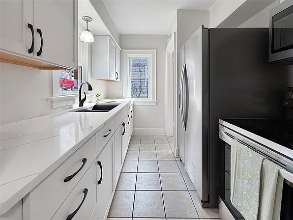 5th image of 343 58th St