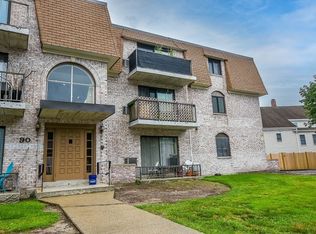 90 High St APT 205, Dedham, MA 02026