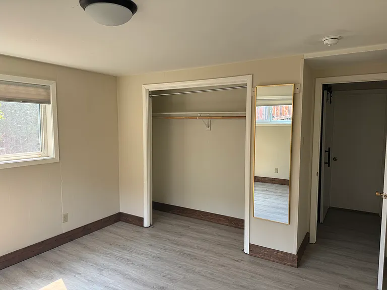 912 S Beech St — Photo 14