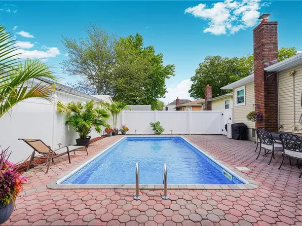 381 Burgher Avenue image 35 of 41