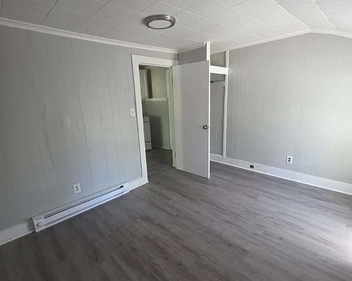 217 Seneca St #2 — Photo 1