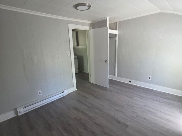 217 Seneca St APT 2