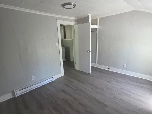 217 Seneca St APT 2, Fulton, NY 13069