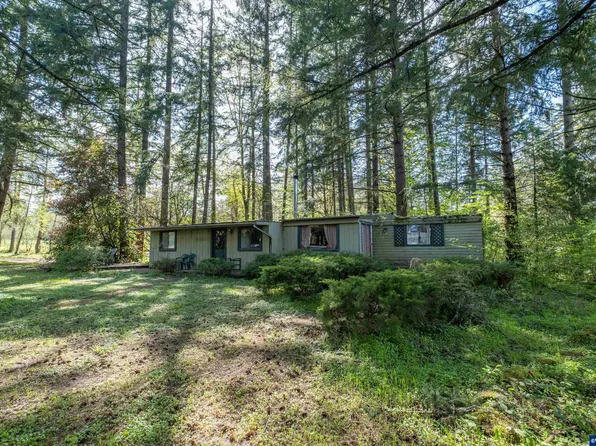 42152 Cut Off Dr, Lebanon, OR 97355