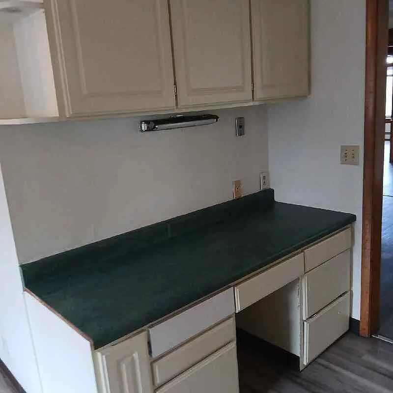3 bed, 1.0 bath, $899 — Photo 4