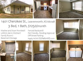 1401 Cherokee St, Leavenworth, KS 66048