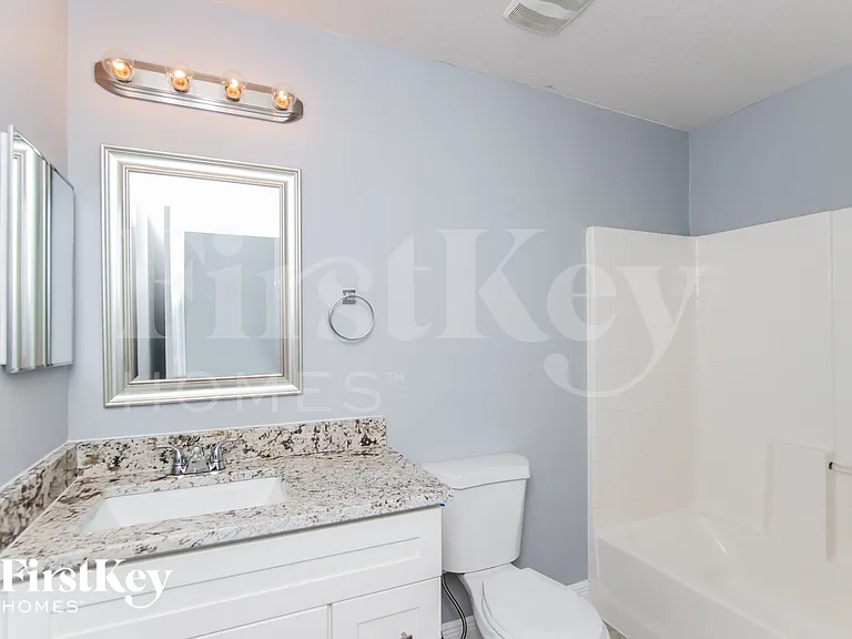 721 Carlyle Ave SE — Photo 16