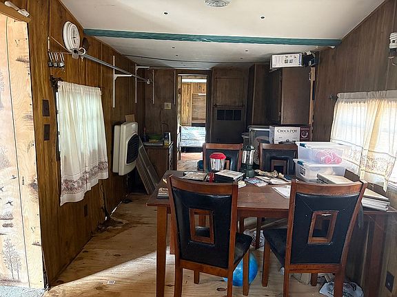 4th image of 353 Moody Hollow Rd
