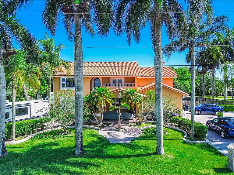 16520 SW 272nd St — Photo 57