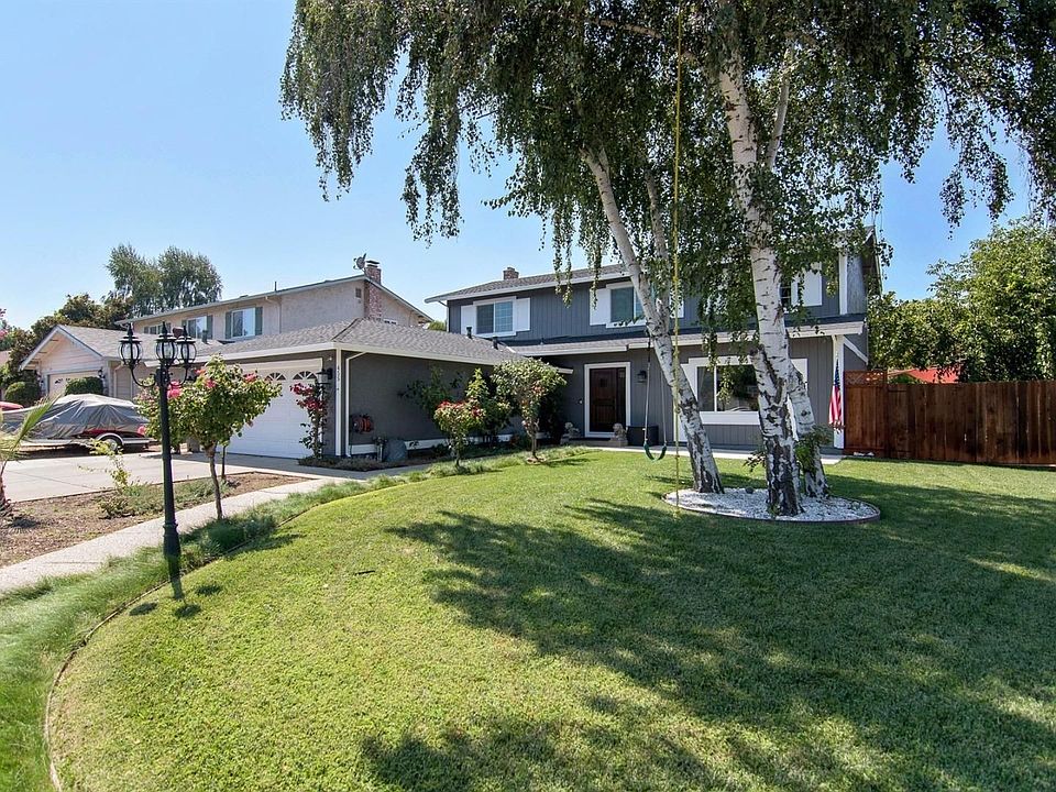 1st image of 455 La Baree Dr