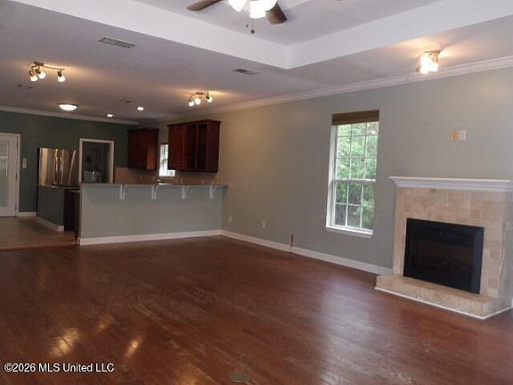 3rd image of 2008 Pompano Dr